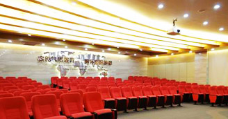 佛山某小學(xué)多功能廳安裝樂(lè)鍶建材鋁天花